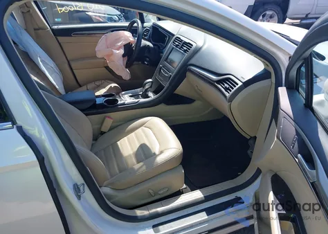 2013 Ford Fusion Se z USA, uszkodzony, nr VIN 3FA6P0HR0DR385581